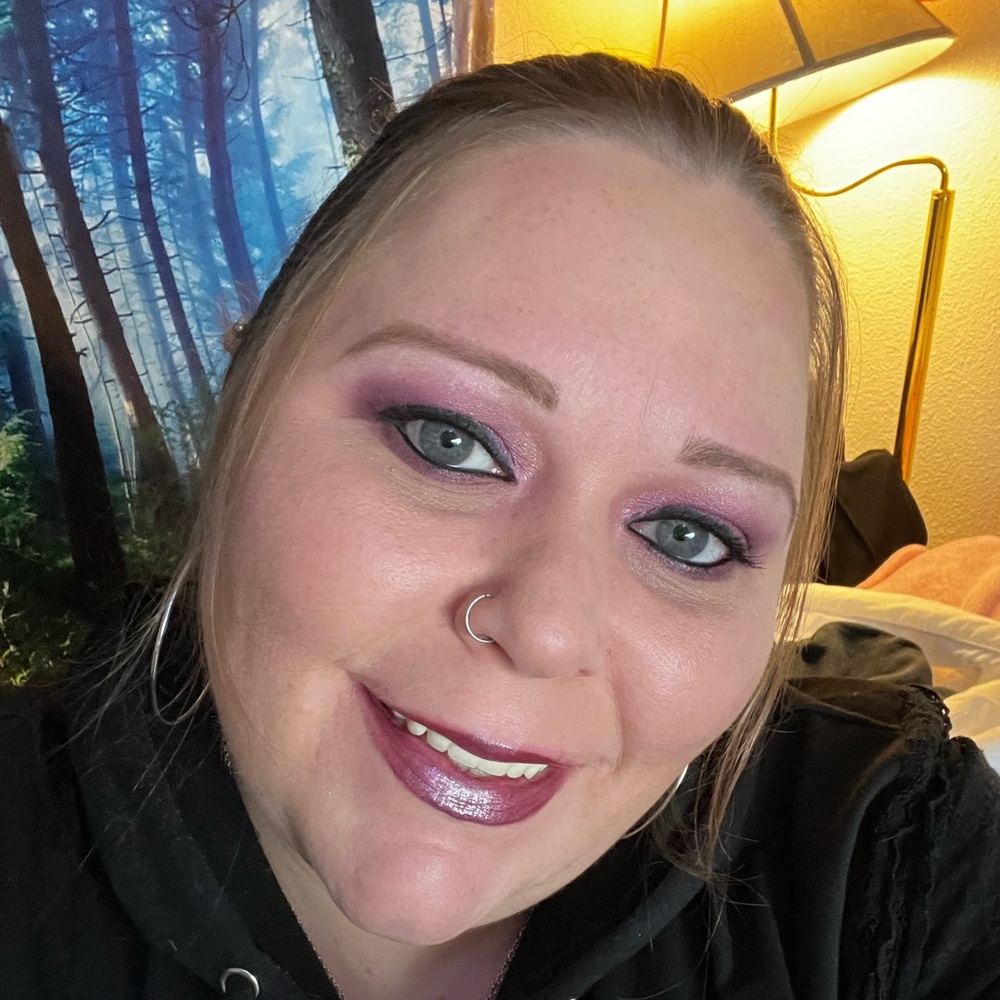 Meet your Posher, Becci